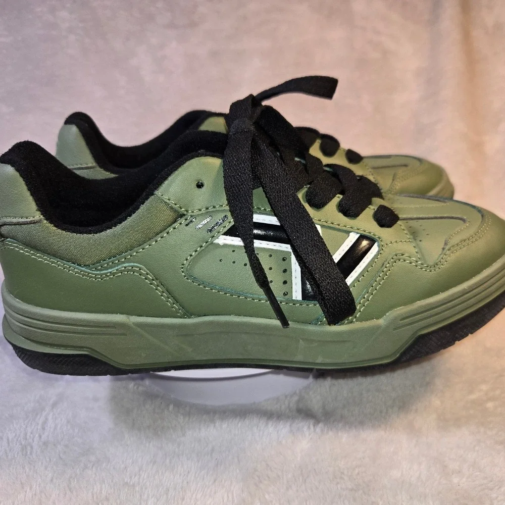 Vans Uplift Skate Shoes Olive Green Black White Sample Mens 5.5 Womens 7